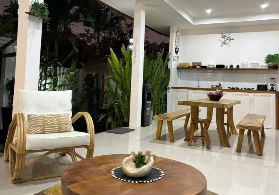 The Captains Villa Nusa Lembongan  Ngoại thất bức ảnh